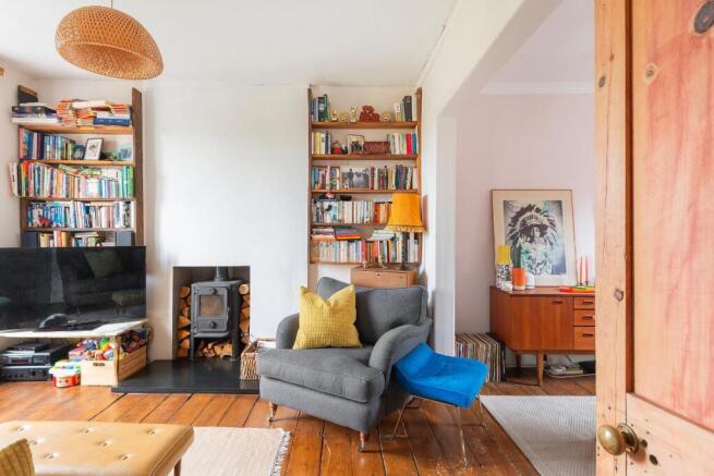 4U0CPMR - Living Room B.jpg