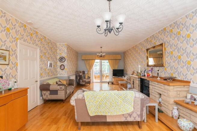 8H3RBD - Living Room C.jpg