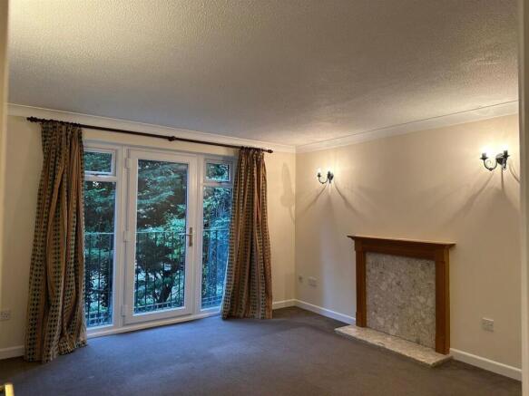 3 Anna Pav - Living room.jpg