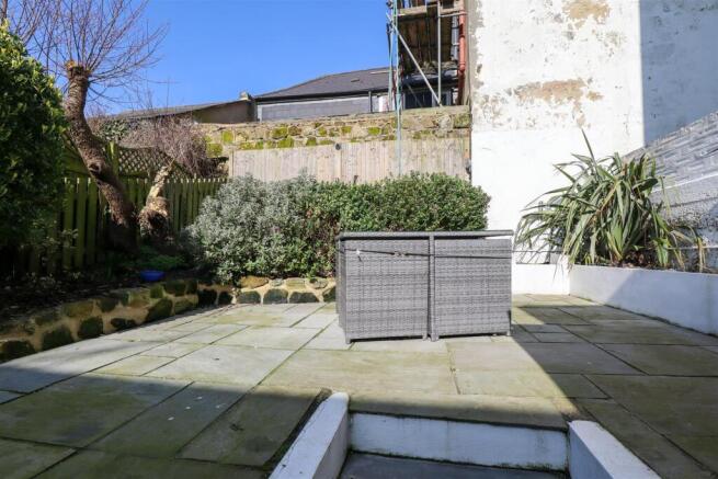 Courtyard garden