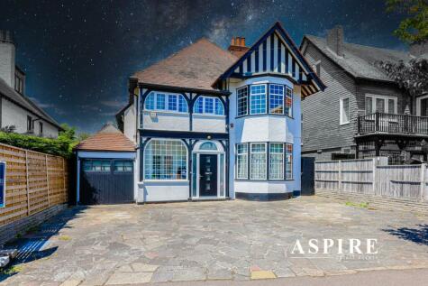 Westcliff on Sea - 5 bedroom detached house for sale