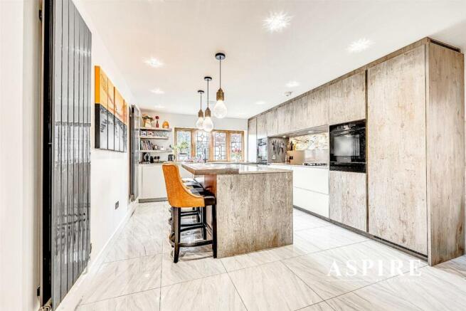 Aspire Estate Agents40.jpg