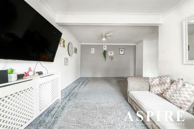 FLAT 6 WESTWOOD LODGE-30-12-24-2.jpg