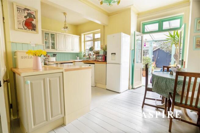Aspire Estate Agents13.jpg