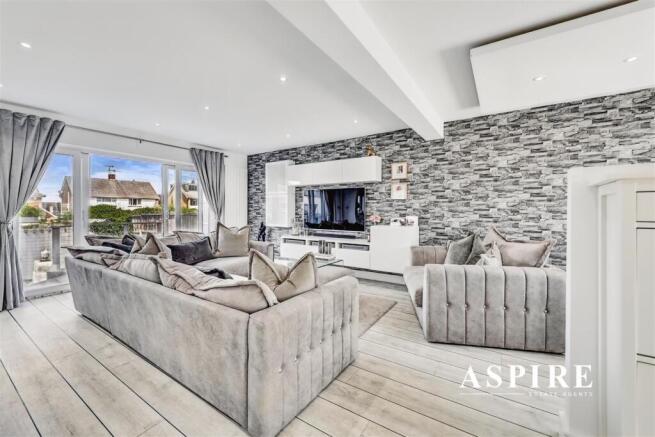 Aspire Estate Agents18.jpg