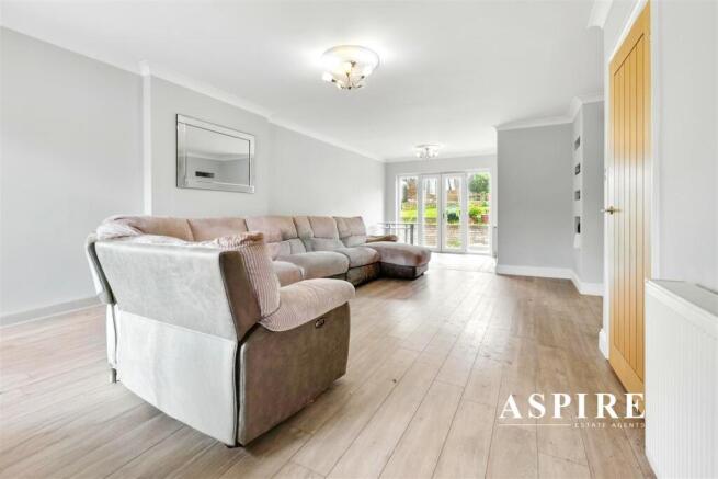 Aspire Estate Agents25.jpg