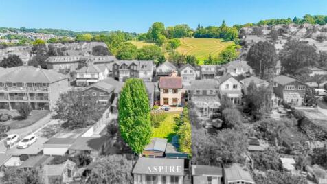 Video Presentation Inside - High Road, South Benfleet