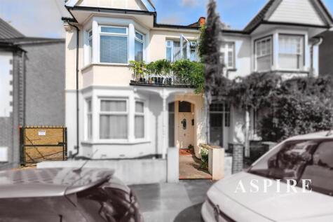 Ramuz Drive, Westcliff-On-Sea