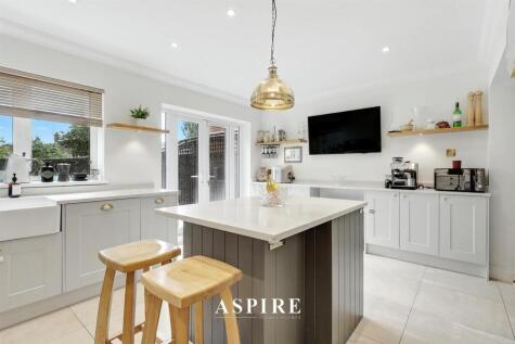 Balstonia Drive, Stanford-Le-Hope