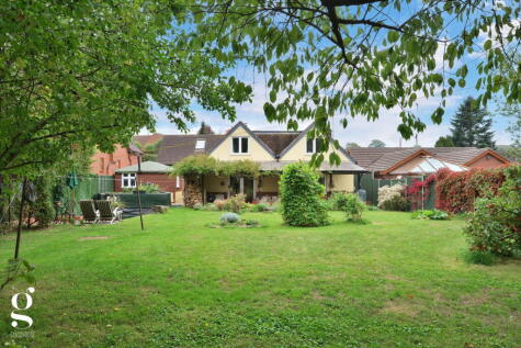 Bell Lane, Bromsberrow Heath, Herefordshire, HR8 1NX