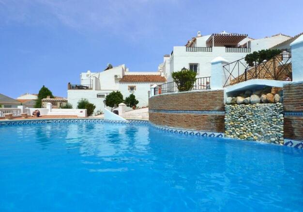 Communal pool