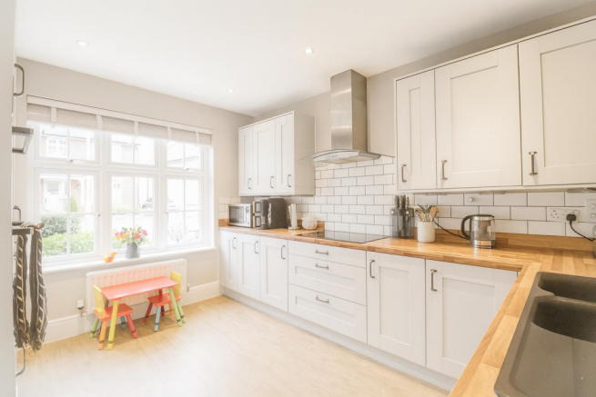 ChatGPT Image Oct 19, 2025 at 09_29_27 PM.png