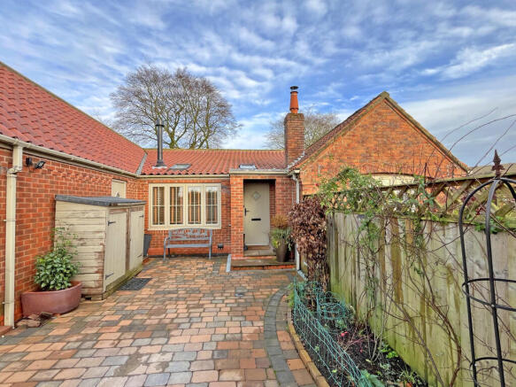 thumbnail_IMG_840...