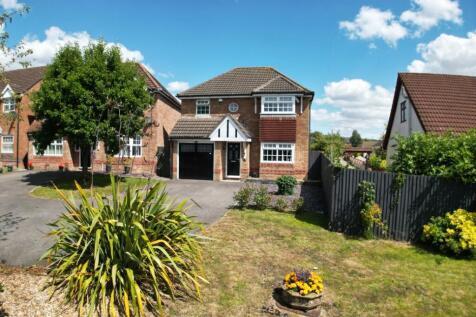 EXTENDED 5 Bedroom Detached House For Sale