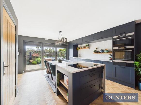 Kitchen/ Family Room