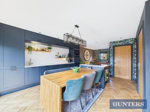 Kitchen/ Family Room