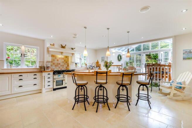 8619079-interior03.jpg