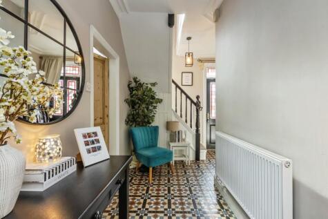 Elm Drive, NOTTINGHAM, Nottinghamshire, NG4