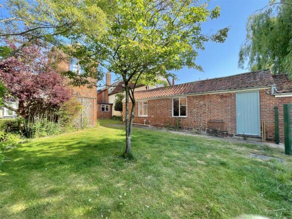 Garden/outbuilding