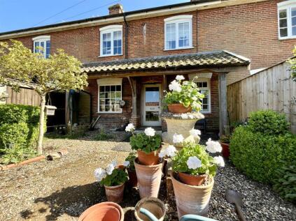 Wilby Farm Cottages, Church Road, Wilby,