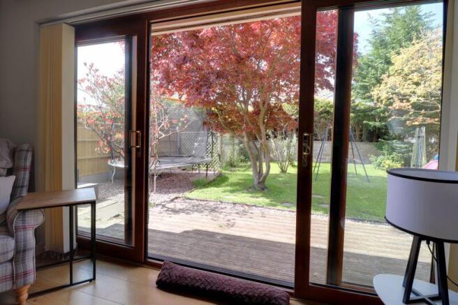 Lounge/Rear Garden