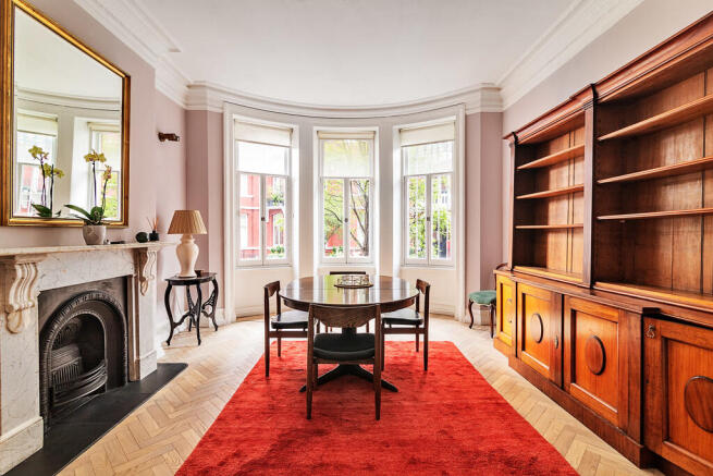 Hyde_Park_Mansion...