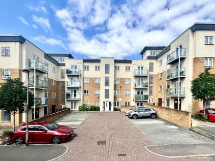 Todd Close, Borehamwood