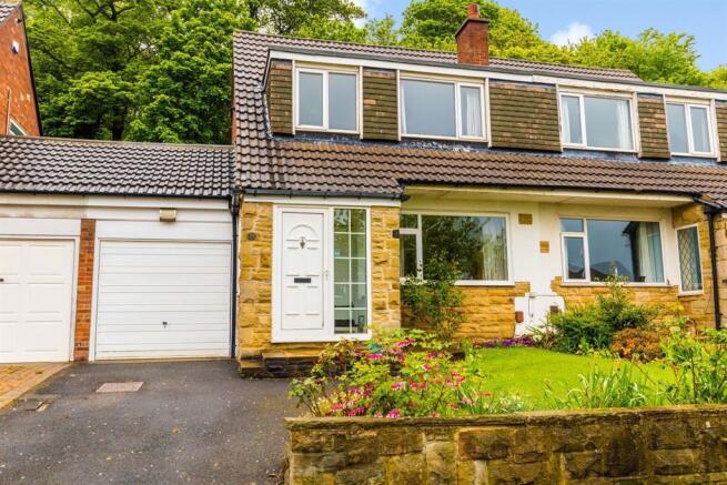 3 Bedroom Semi Detached House For Sale In West End Drive Horsforth