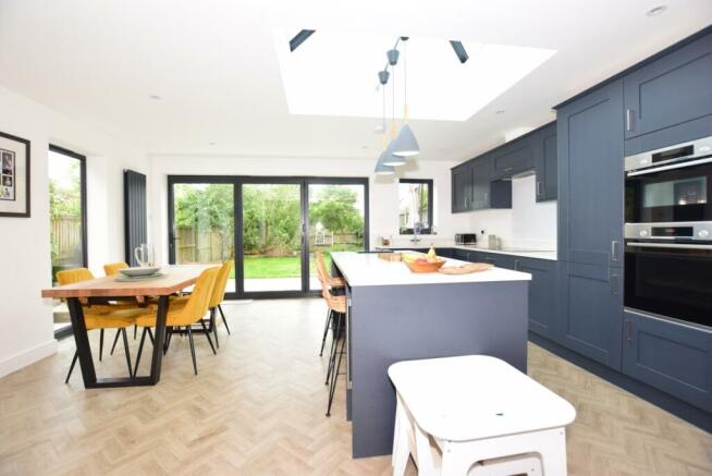 Kitchen/Dining Area