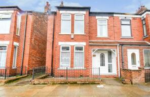 Property valuation - 8 Kerdane, Hull, City Of Kingston Upon Hull, HU6 9EB