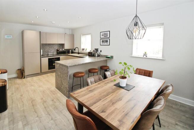 Dining Kitchen