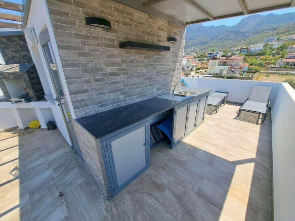Entertain on roof!