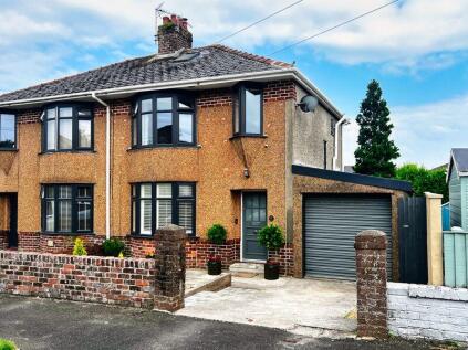 4 Priory Close, Bridgend CF31 3LW