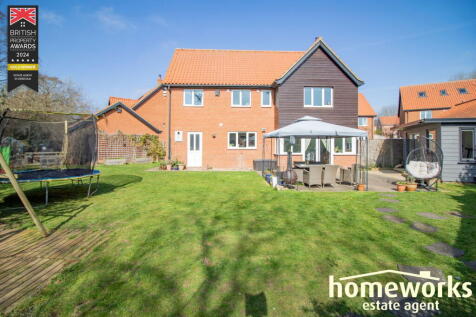 The Glebe, Hockering, Dereham, NR20 3TX