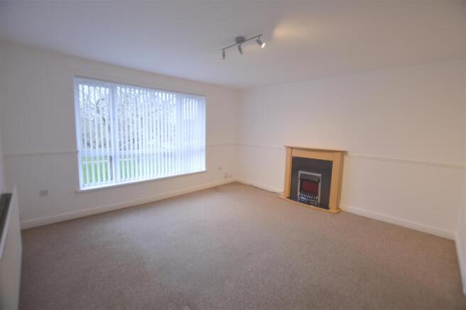 33 Barmouth Close Lounge.JPG