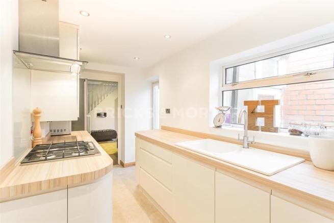 VIQa - Xs3EKSzN0uEp3oNQ.jpg