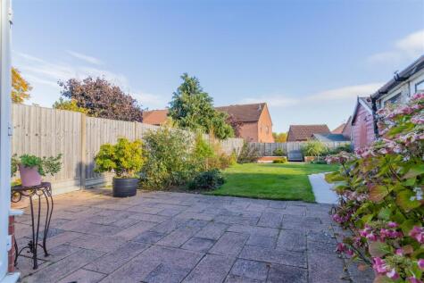 St. Marys Close, Southam