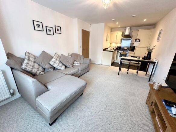 Lounge/ Kitchen