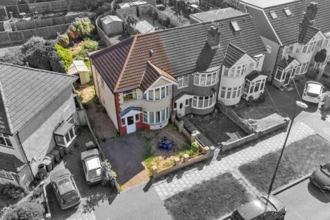 Carlyon Avenue, Harrow, HA2