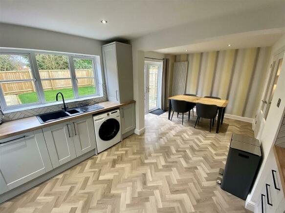 Open Plan Kitchen and Dining Room