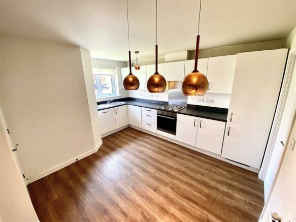 Open Plan Kitchen and Dining Room