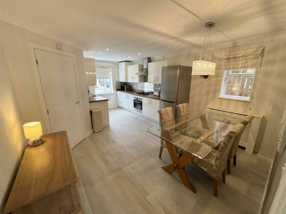 Open Plan Kitchen and Dining Room