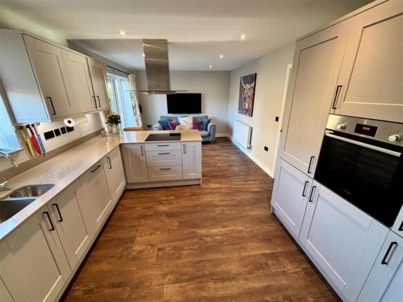 Open Plan Kitchen and Dining Room