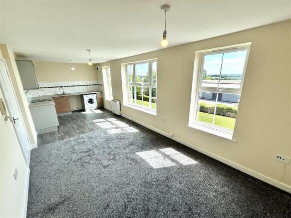 Open Plan Living/Dining Room and Kitchen