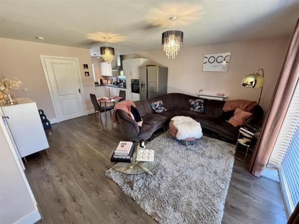 Open Plan Living Room/Kitchen/Dining Room