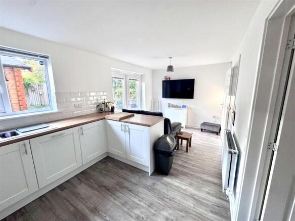 Open Plan Kitchen and Dining Room