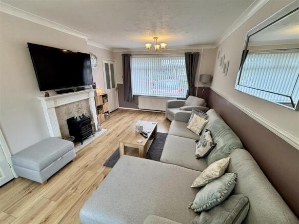 Open Plan Living and Dining Room