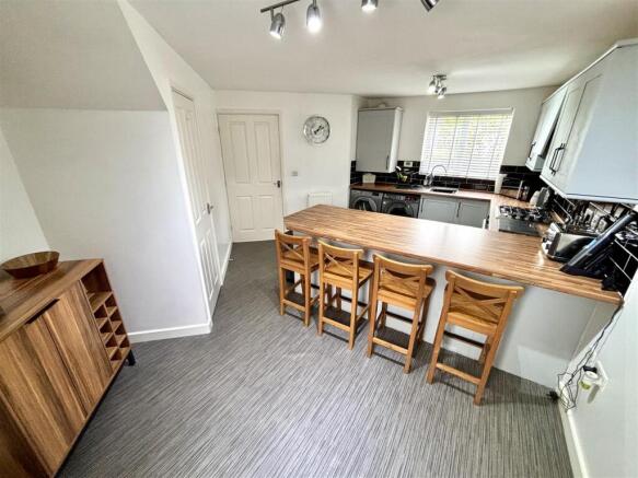 Open Plan Kitchen and Dining Room