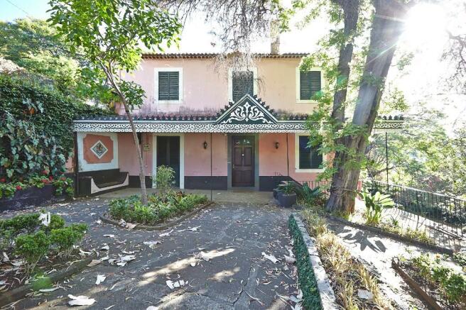 4-bedroom-manor-house-for-sale-in-funchal-madeira-portugal