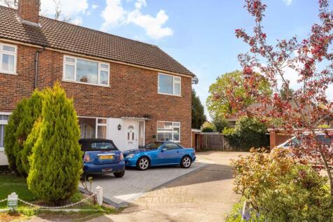 Fairlawns, Horley, RH6